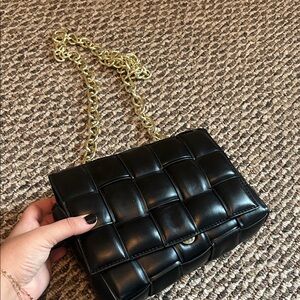 Elegant Black Quilted Chain Bag